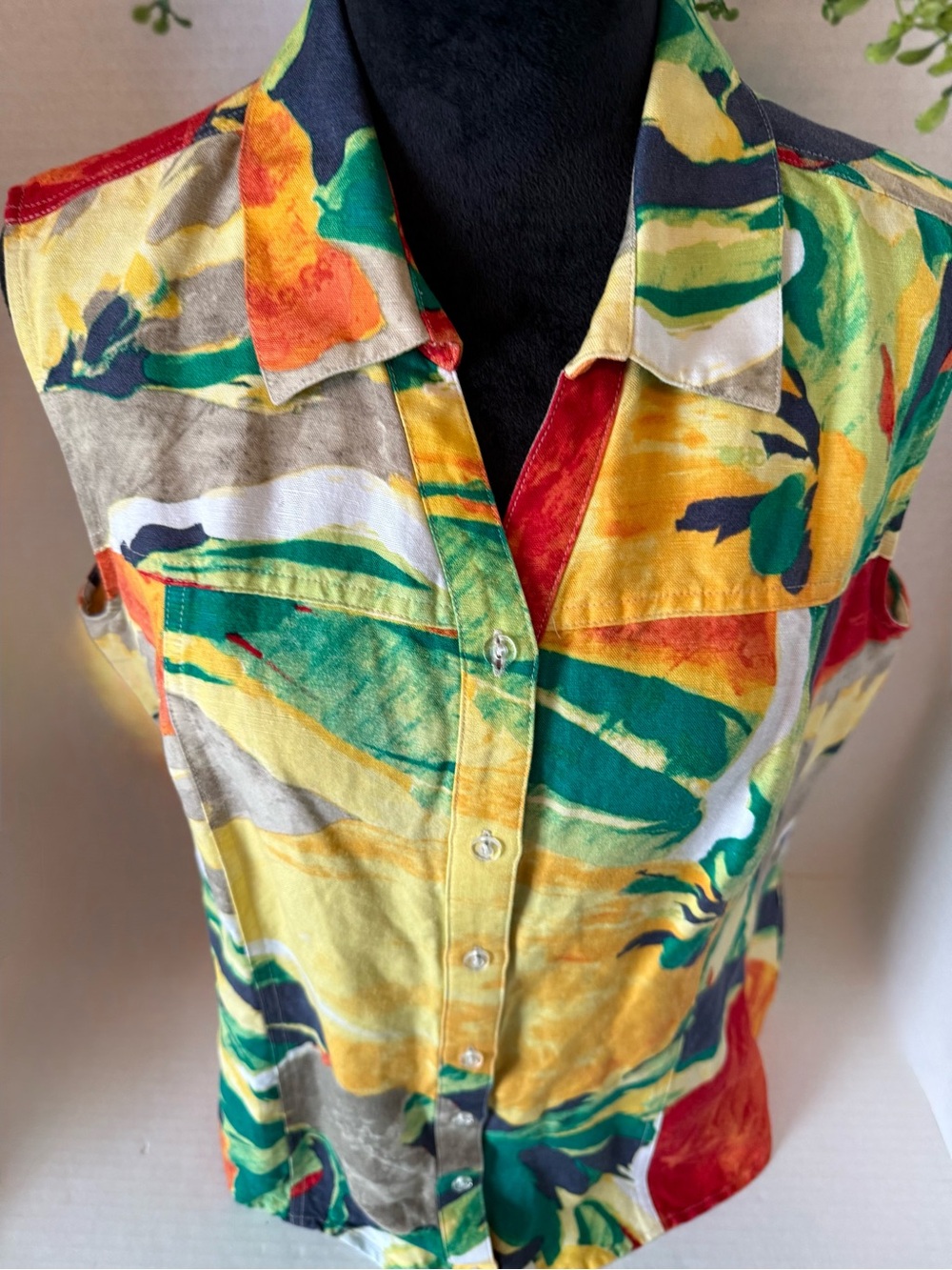 Christopher & Banks Linen Blend Floral Print Sleeveless Button-Down Top